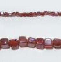  Glass Cubes Strands 6mm-Red